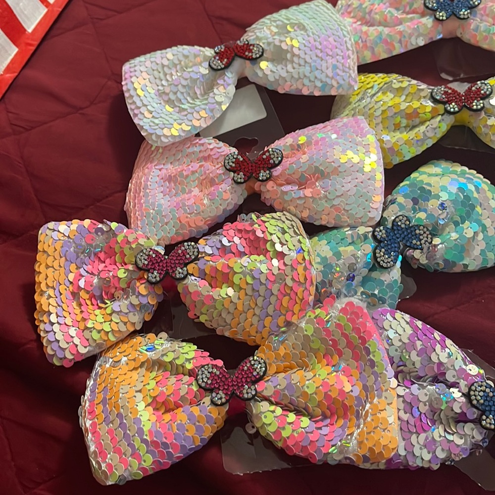 Hair bows